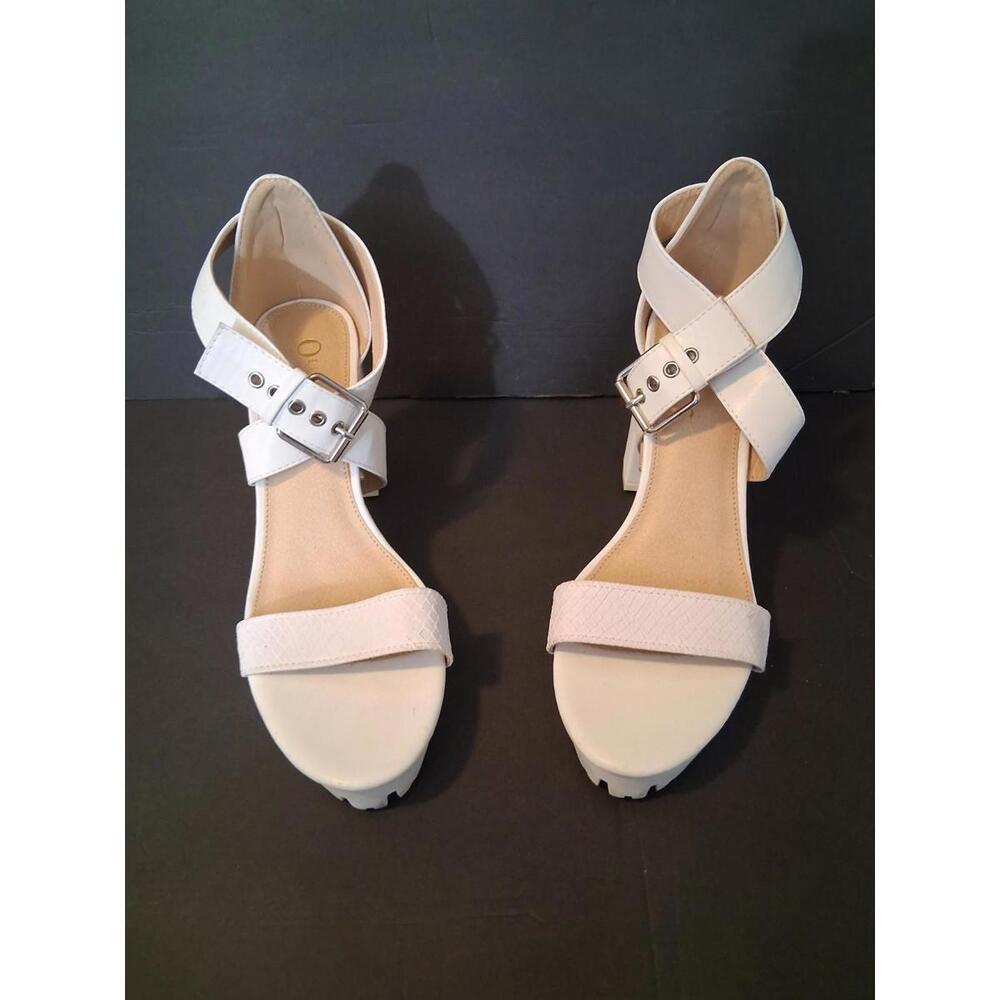 Olivia Ferguson Women's Off White Chunky Heel Open Toe Sandals, Size 10